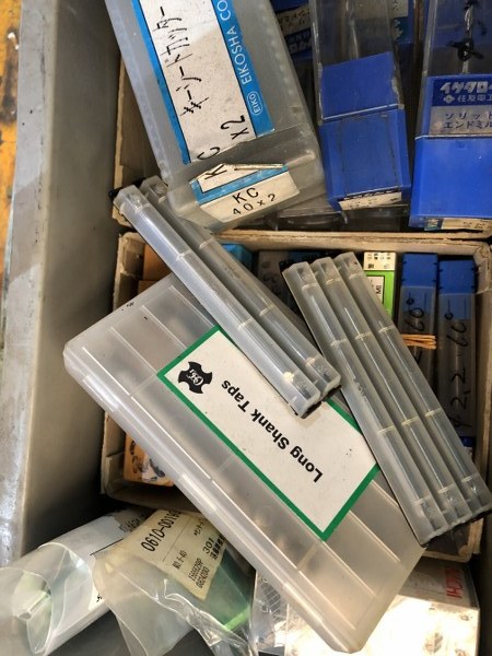 様々 切削工具1山 不明