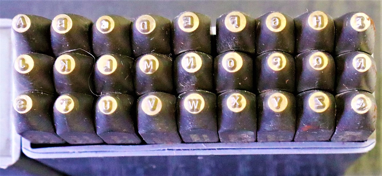 STEMPA 刻印セット A-Z　&　1mm