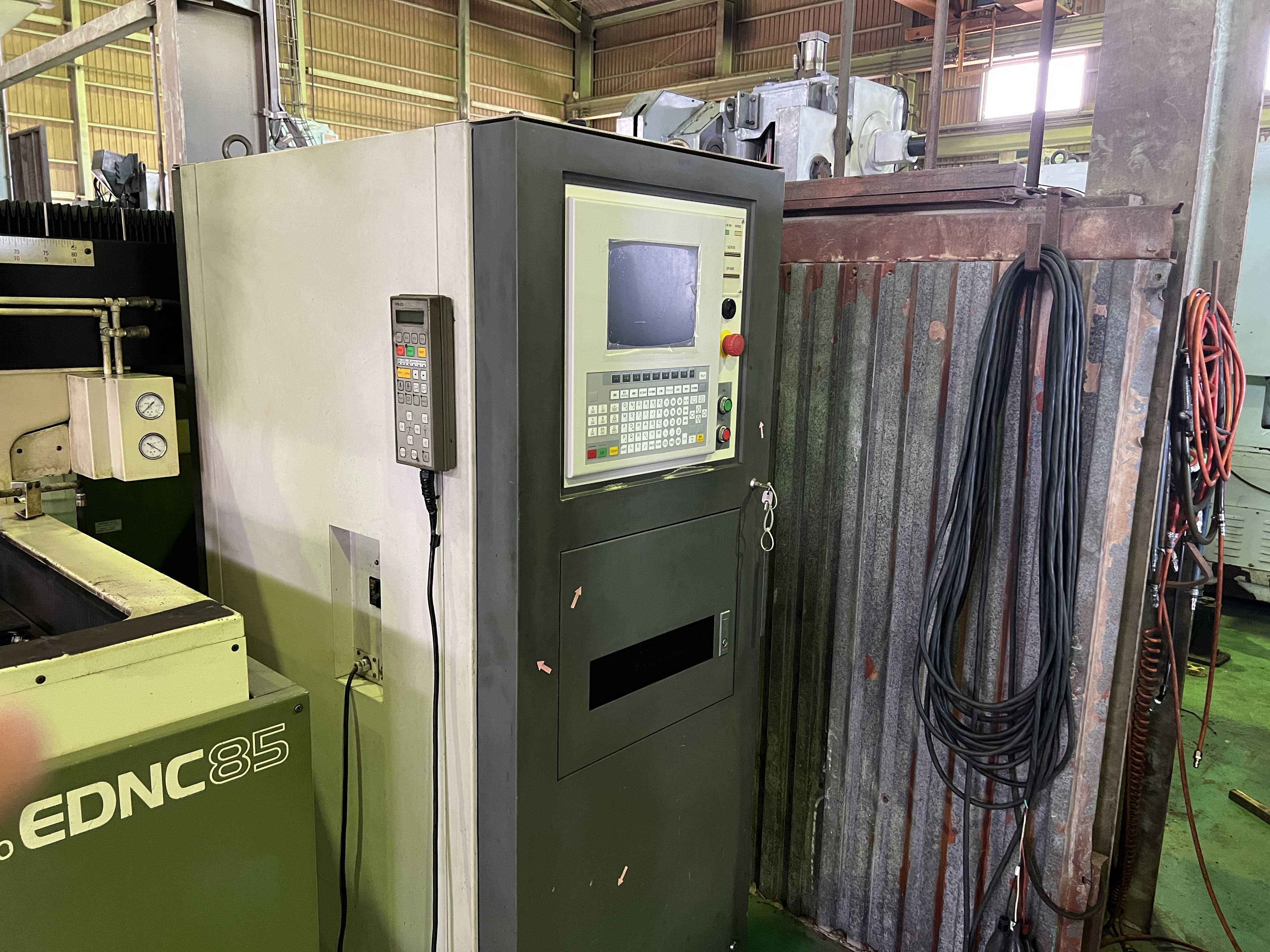 牧野フライス製作所 NC放電加工機 EDNC-85