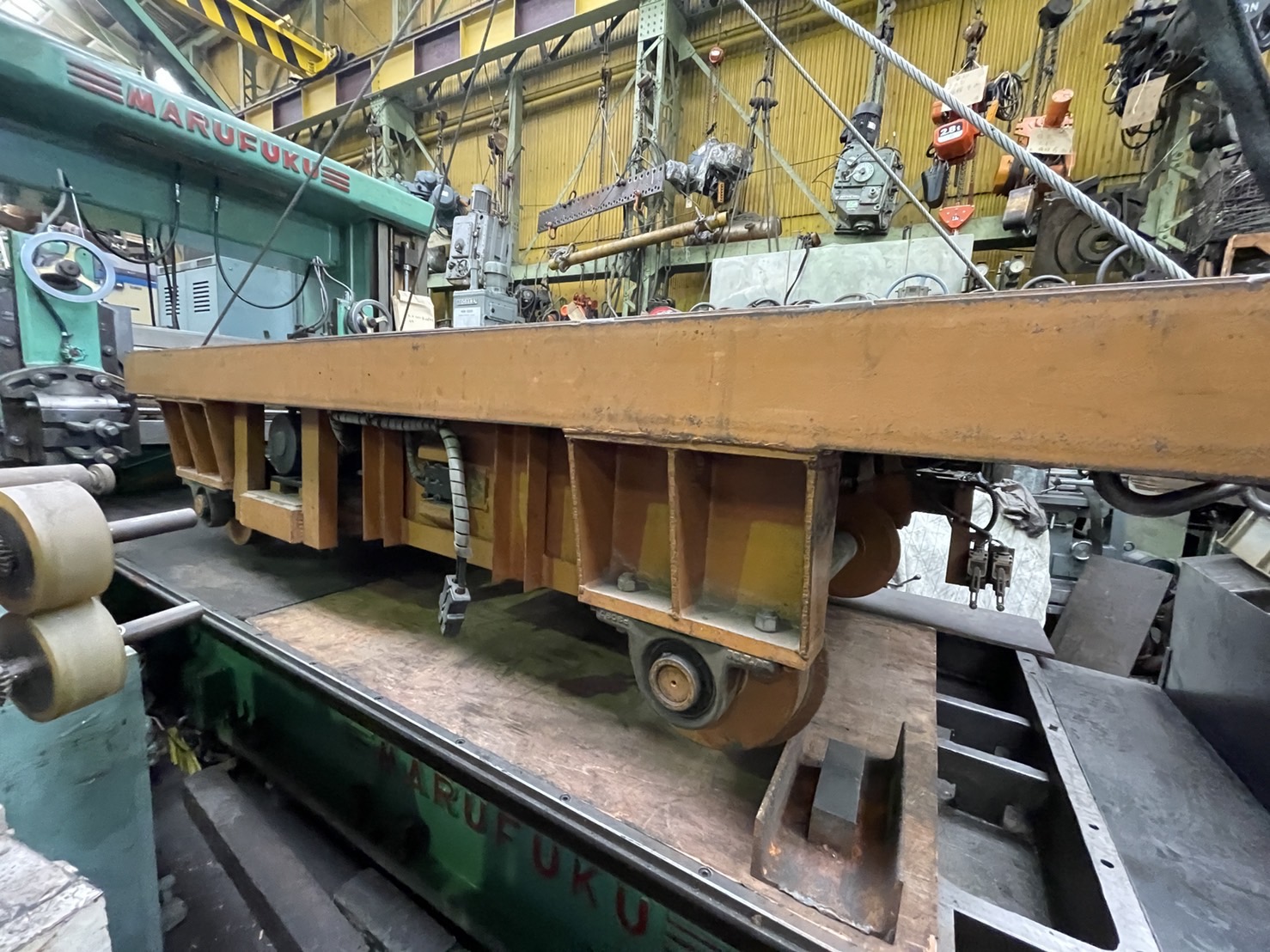  重量用トロッコ台車 