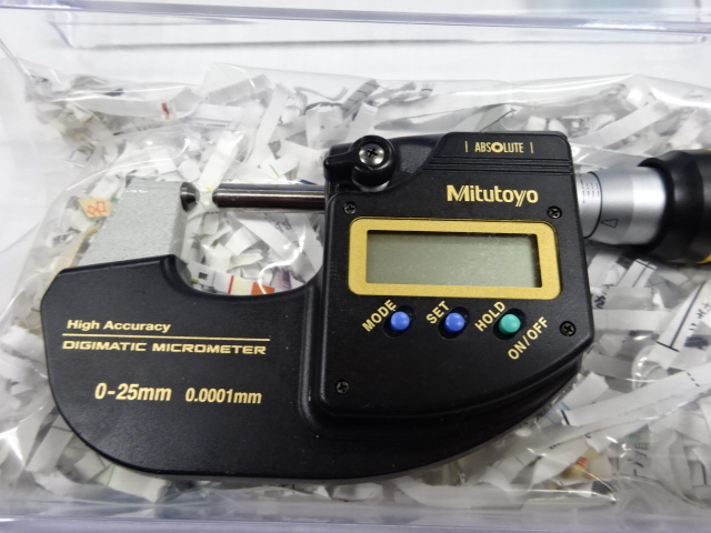 MITUTOYO｜ミツトヨ デジタル外側マイクロメーター MDH-25MB