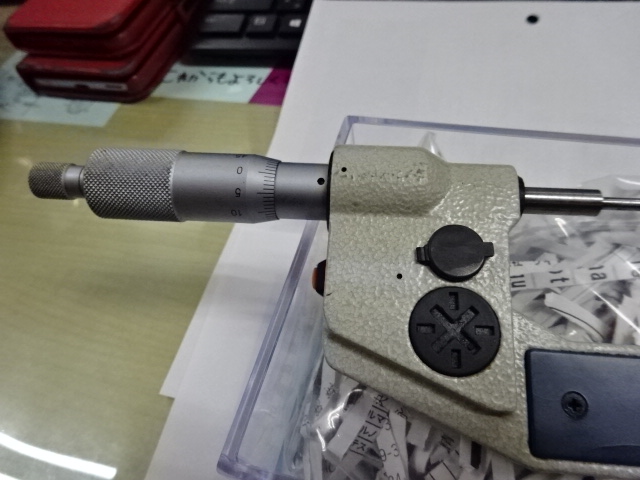 MITUTOYO｜ミツトヨ デジタルスプラインマイクロメーター SPM-25MJ