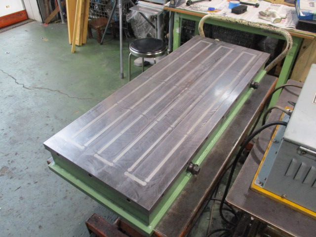 フジ磁工 電磁チャック（フライス用） SFAH400X1000