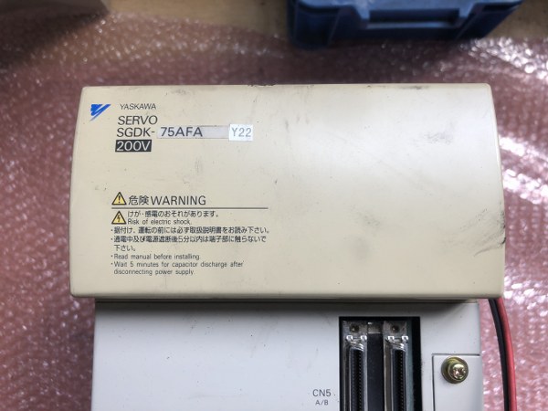 YASKAWA ACサーボモーター SERVO-SGDK-75FA-Y22