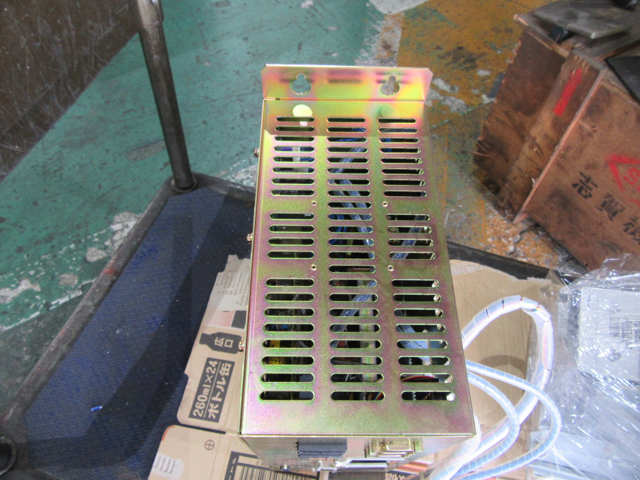 不明 サーボドライブ UT5-AMD9-A