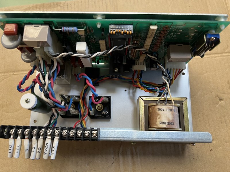 COMDUX 電磁チャックコントローラ 【電磁チャックコントローラ】C-305