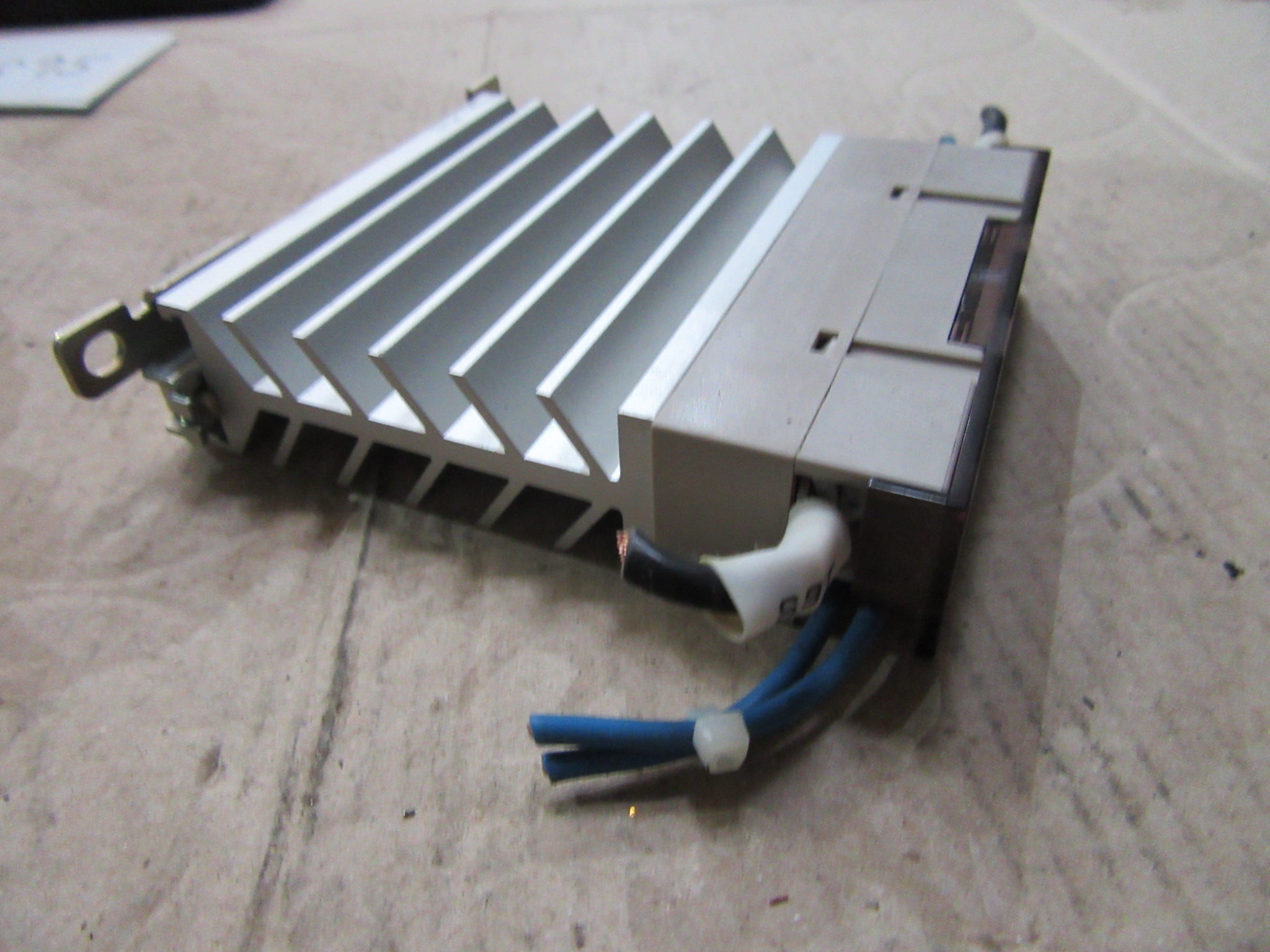 オムロン/OMRON ヒータ用ソリッドステート G3PE-225B  25A:AC-51