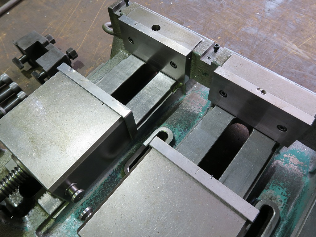 津田駒 4連バイス VM-150