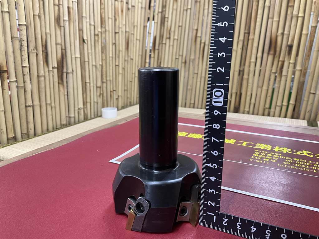  フェイスミル ESE4003RIA-S32　4枚刃　シャンク径32mm