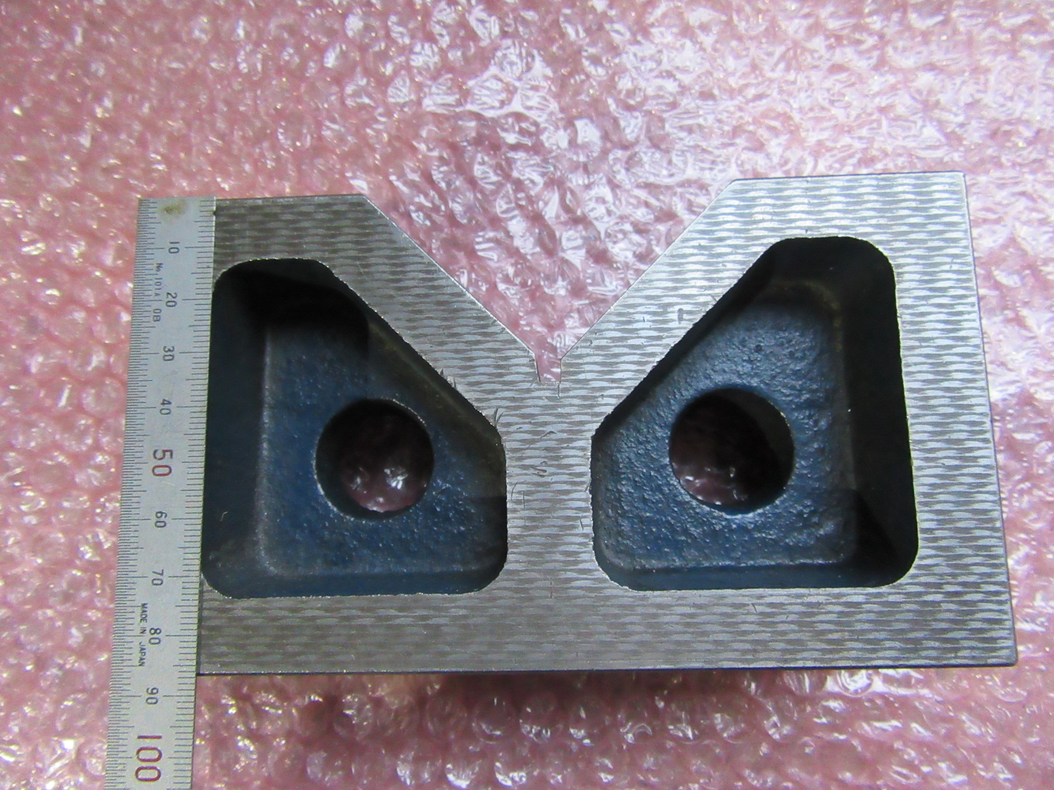 不明 Vブロック 150x86x56mm