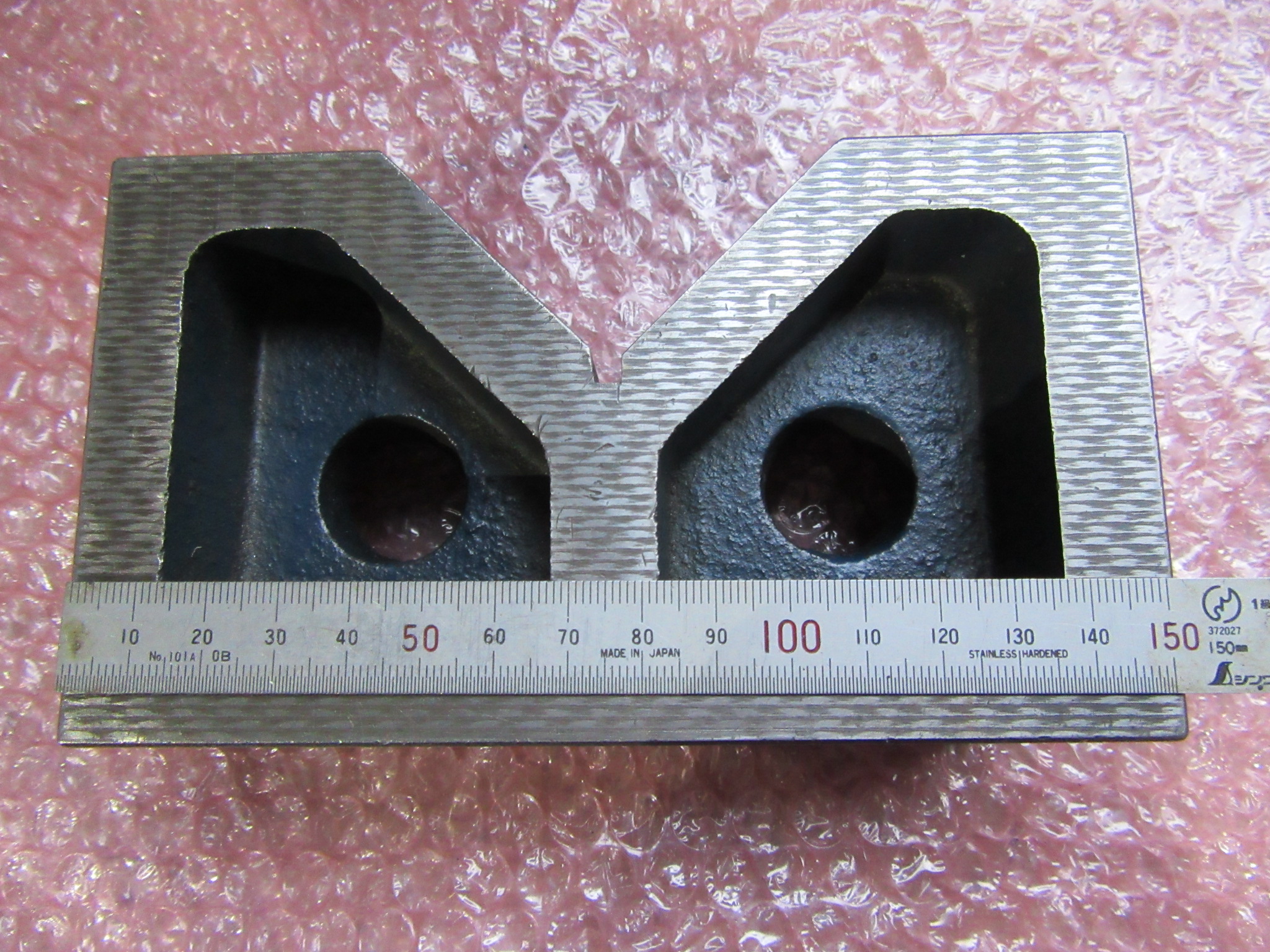 不明 Vブロック 150x86x56mm