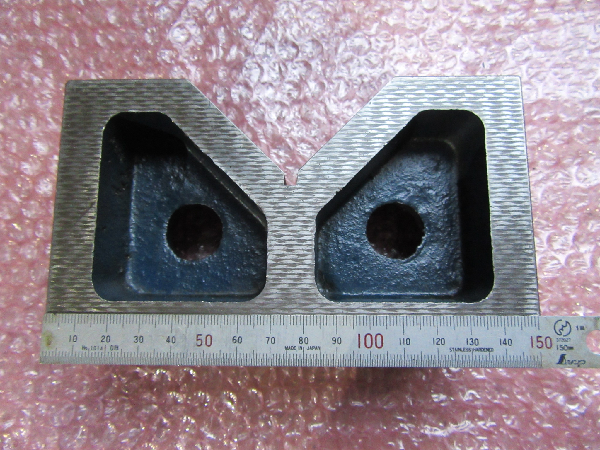 不明 Vブロック 150x86x56mm