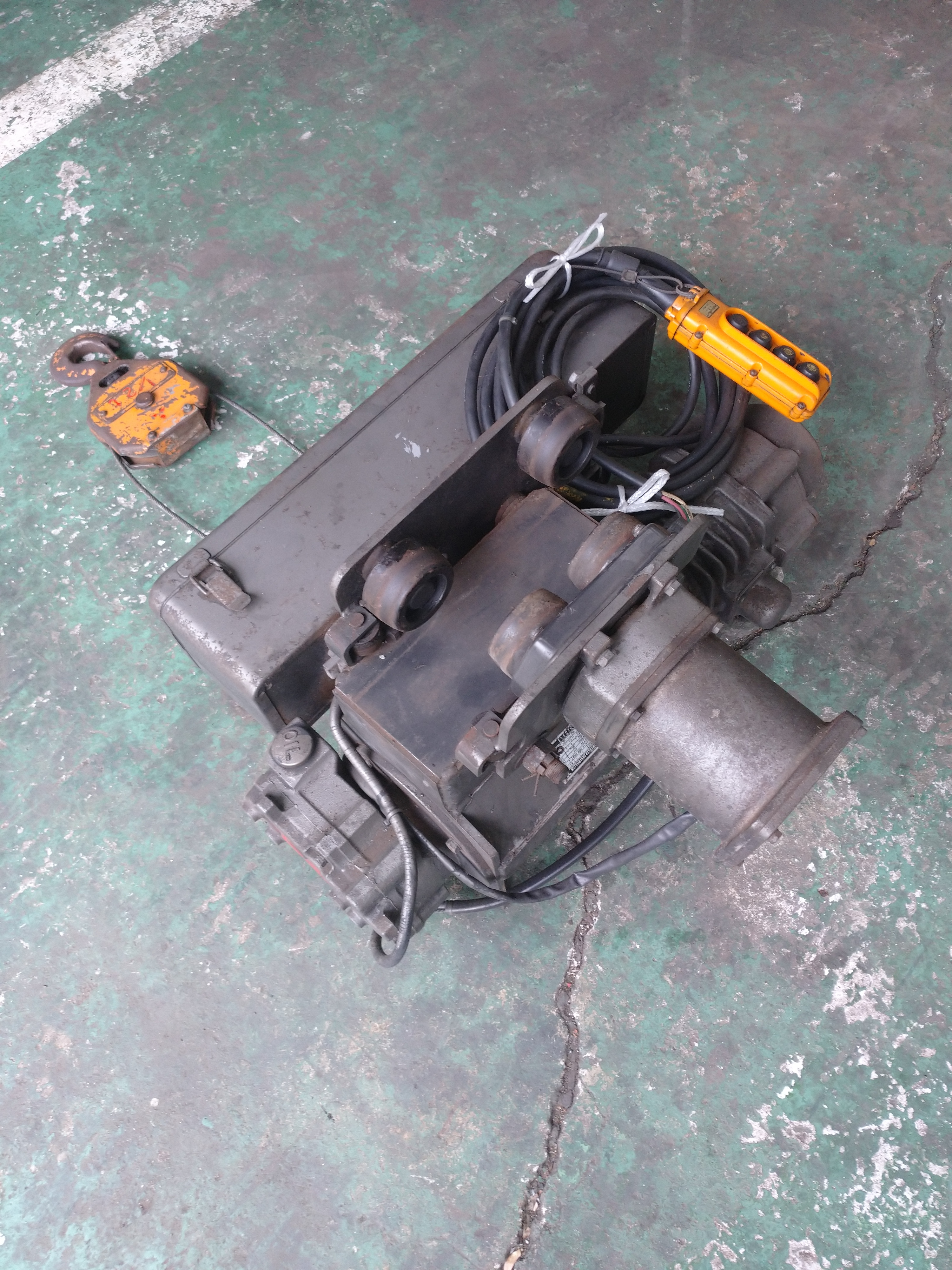 三菱 0.5Tホイスト 1/2LM
