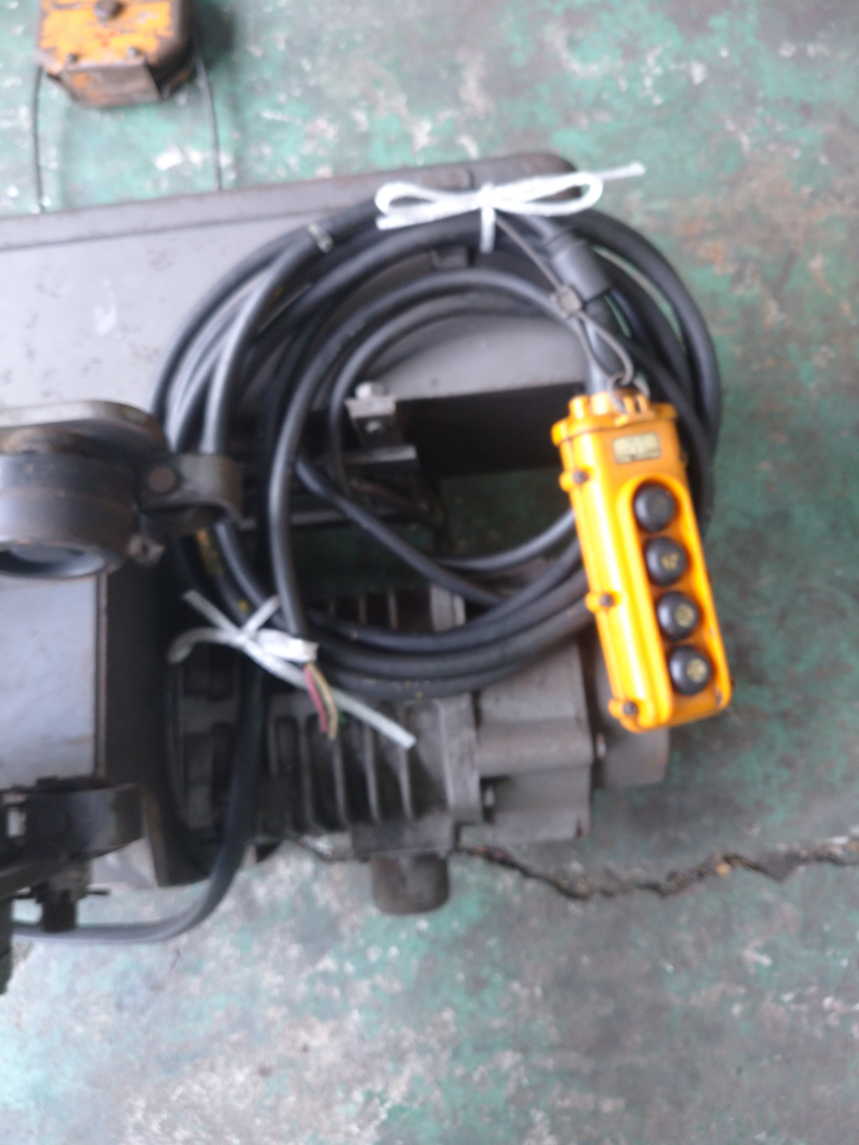 三菱 0.5Tホイスト 1/2LM