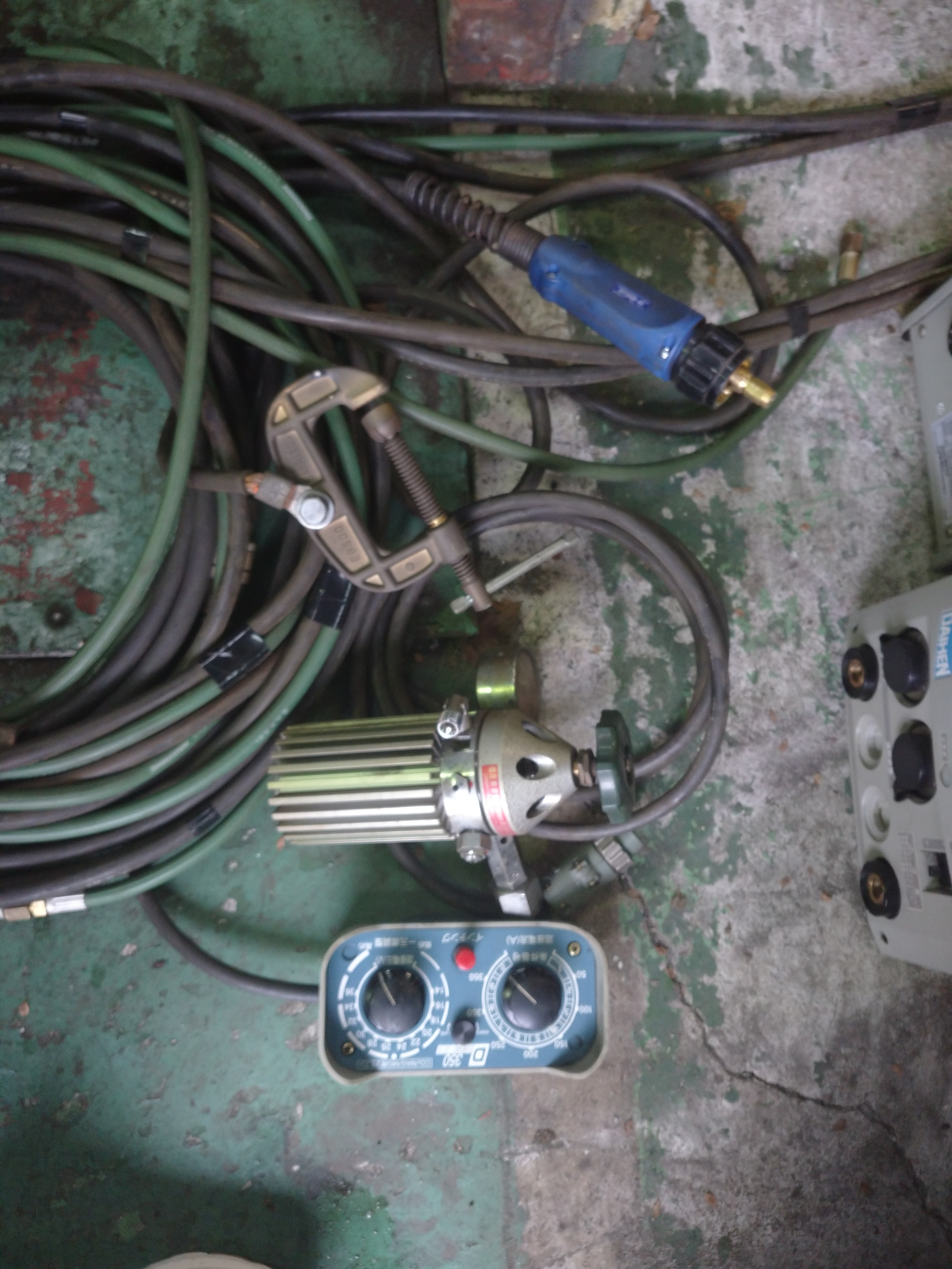 ダイヘン 自動・半自動溶接機(炭酸ガス) DM350