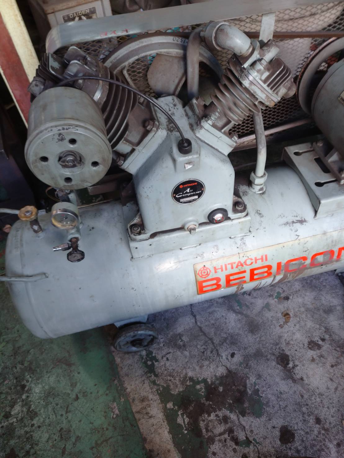 日立産機システム 5.5kwエアーコンプレッサー 5.5P-9.5V6