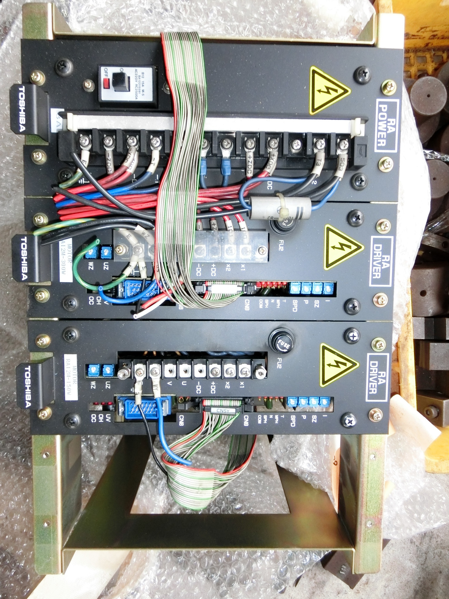 ブラザー サーボアンプ他基盤 TC215の基盤