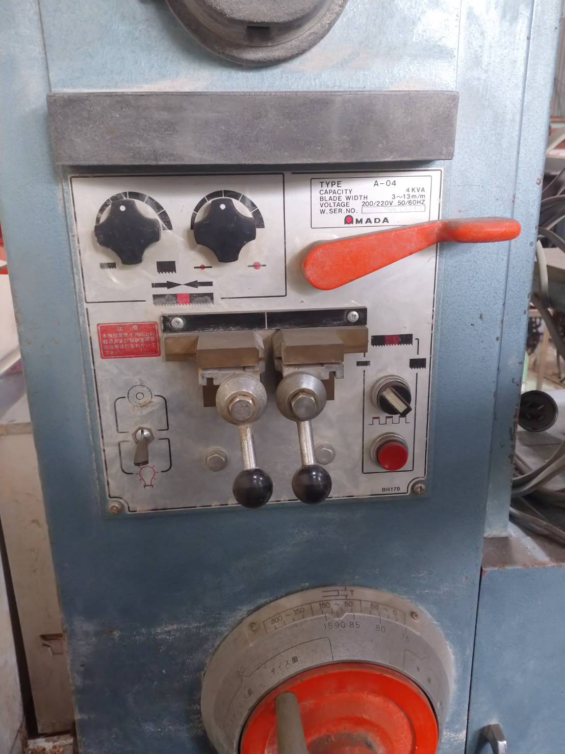 アマダ コンターマシン V-400
