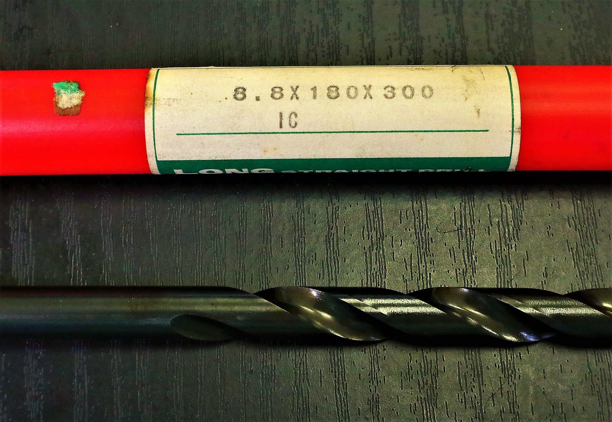KOBELCO ツイストドリル 8.8×180×300　未使用