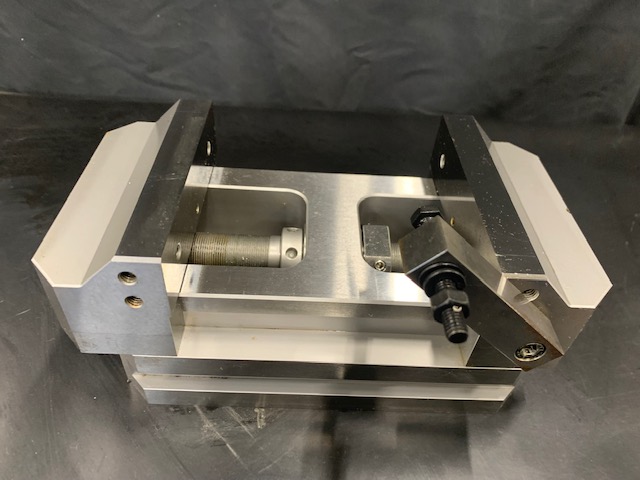 JAM 5面加工機用両締バイス MF80W