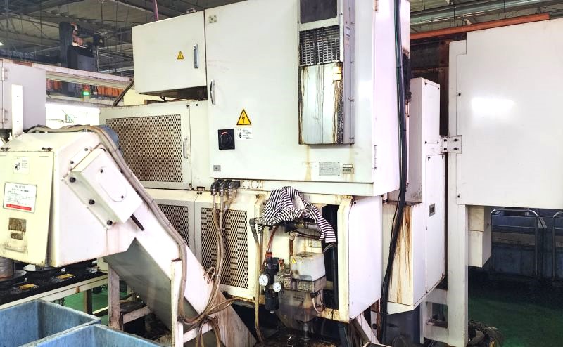 FUJI KIKAI NC旋盤 (C軸付） HML-30T
