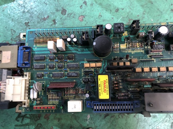 ファナック/FANUC サーボアンプ A06B-6057-H006