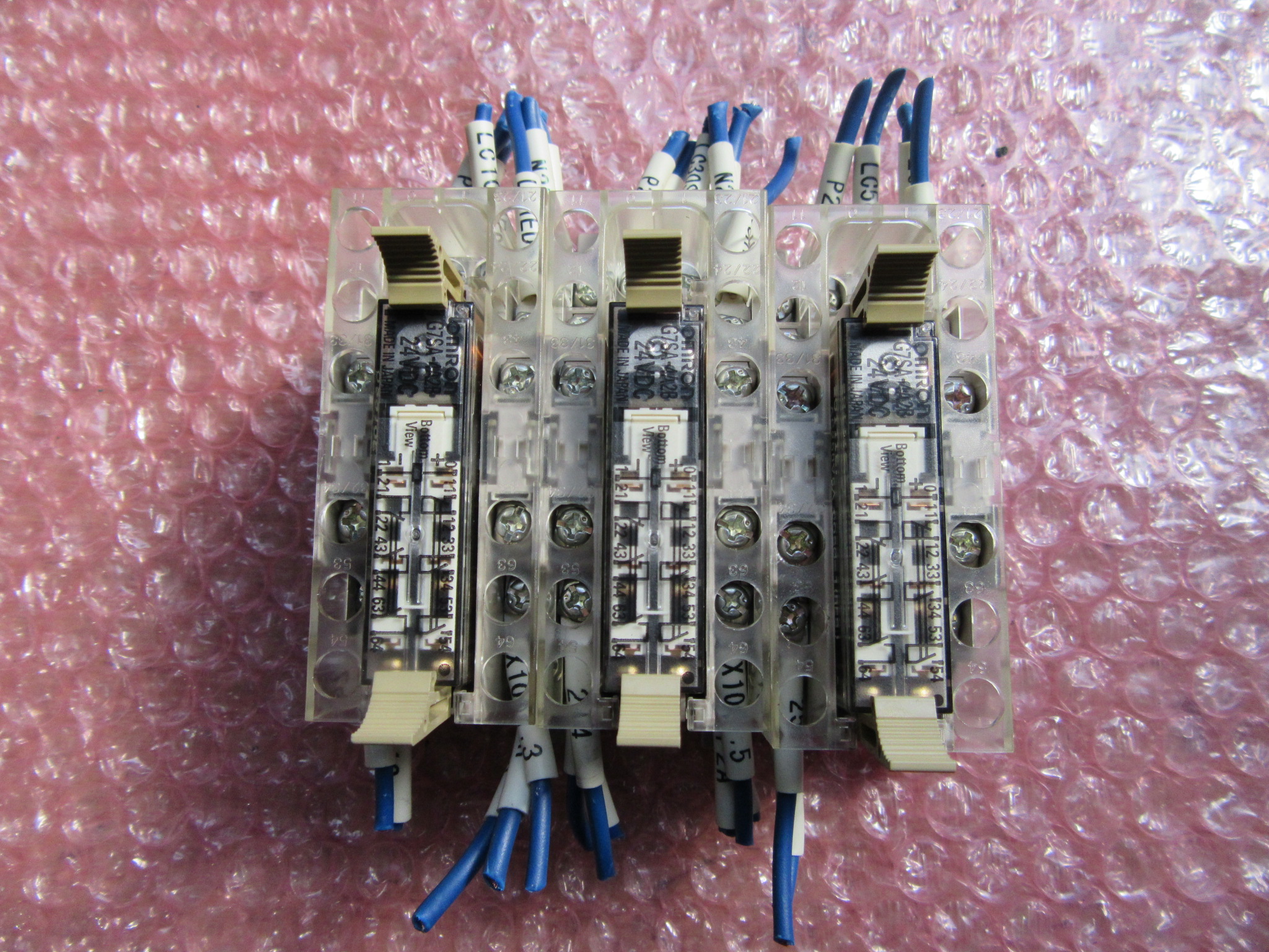 オムロン/OMRON セーフティリレーソケット　3セット P7SA-14F-NDリレーシリース：G7SA-4A2B(24VDC)