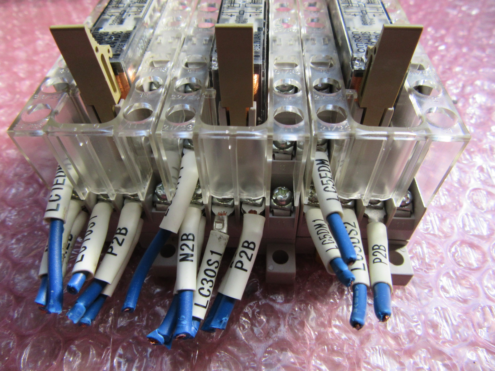 オムロン/OMRON セーフティリレーソケット　3セット P7SA-14F-NDリレーシリース：G7SA-4A2B(24VDC)