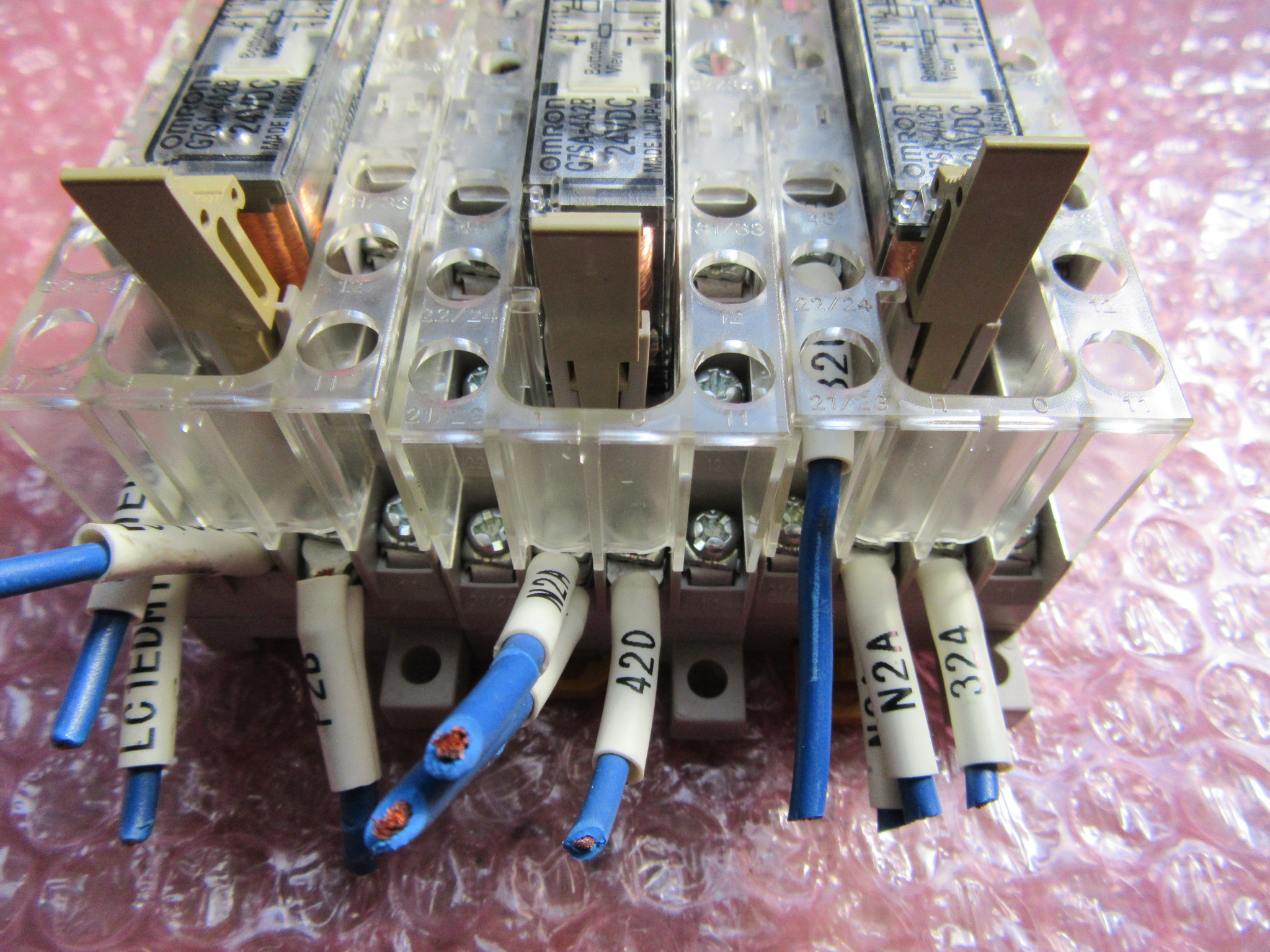 オムロン/OMRON セーフティリレーソケット　3セット P7SA-14F-NDリレーシリース：G7SA-4A2B(2