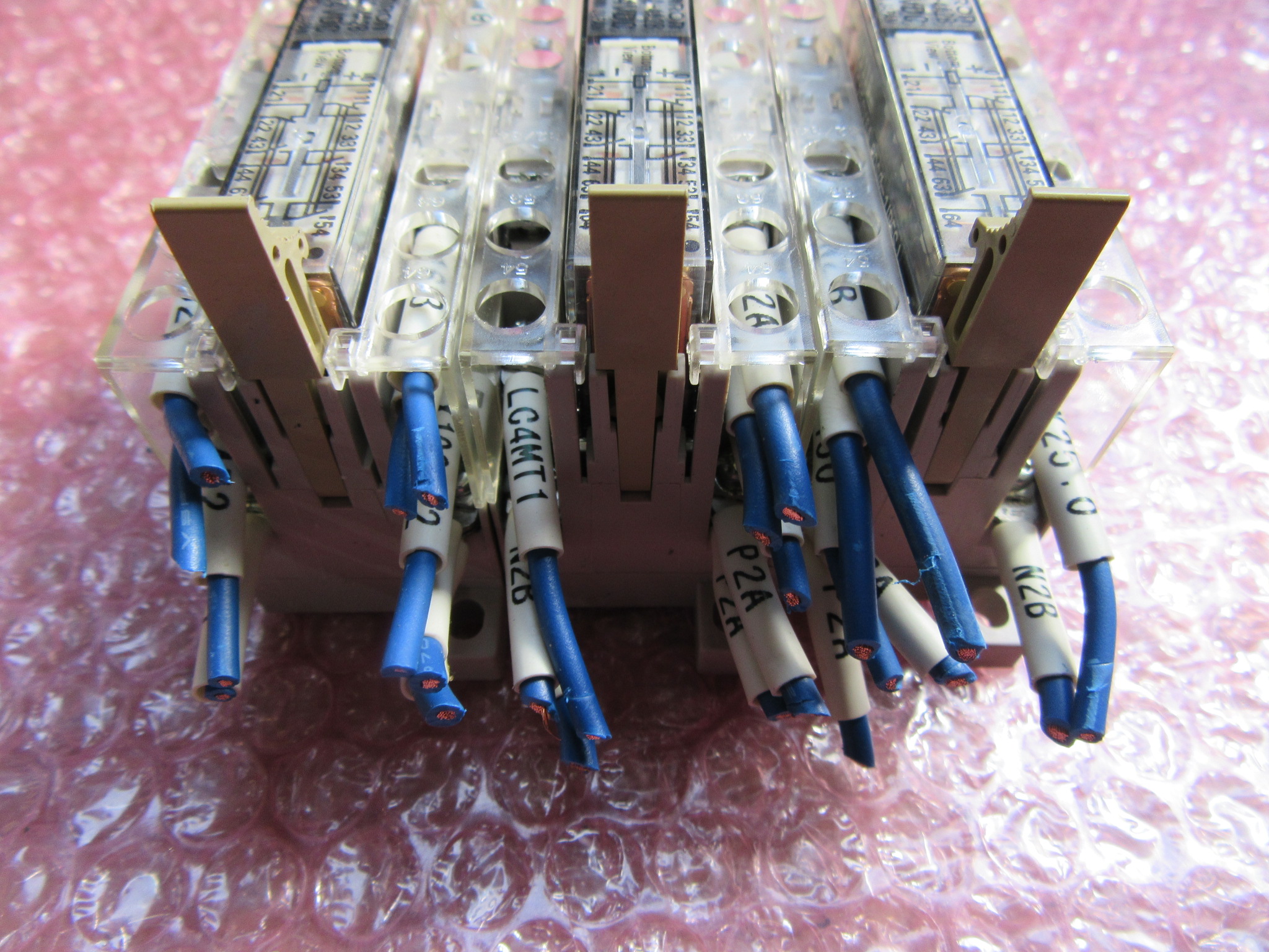オムロン/OMRON セーフティリレーソケット　3セット P7SA-14F-NDリレーシリース：G7SA-4A2B(24VDC)