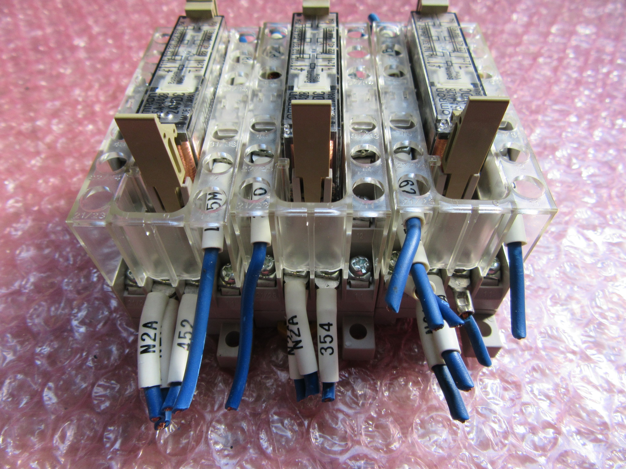 オムロン/OMRON セーフティリレーソケット　3セット P7SA-14F-NDリレーシリース：G7SA-4A2B(24VDC)