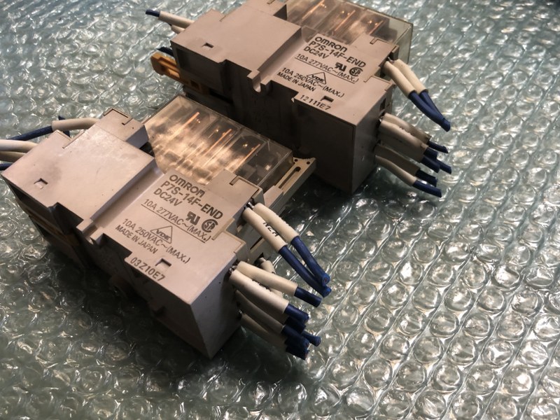 オムロン/OMRON セーフティリレーソケット P7S-14F-END　DC24V（2個）