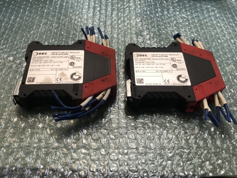 和泉電気/IDEC 安全リレーモジュール HR1S-AF5130B（2個）