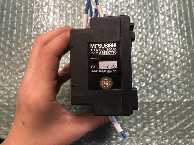 三菱/MITSUBISHI コネクタ端子台変換ユニット A6TBXY36