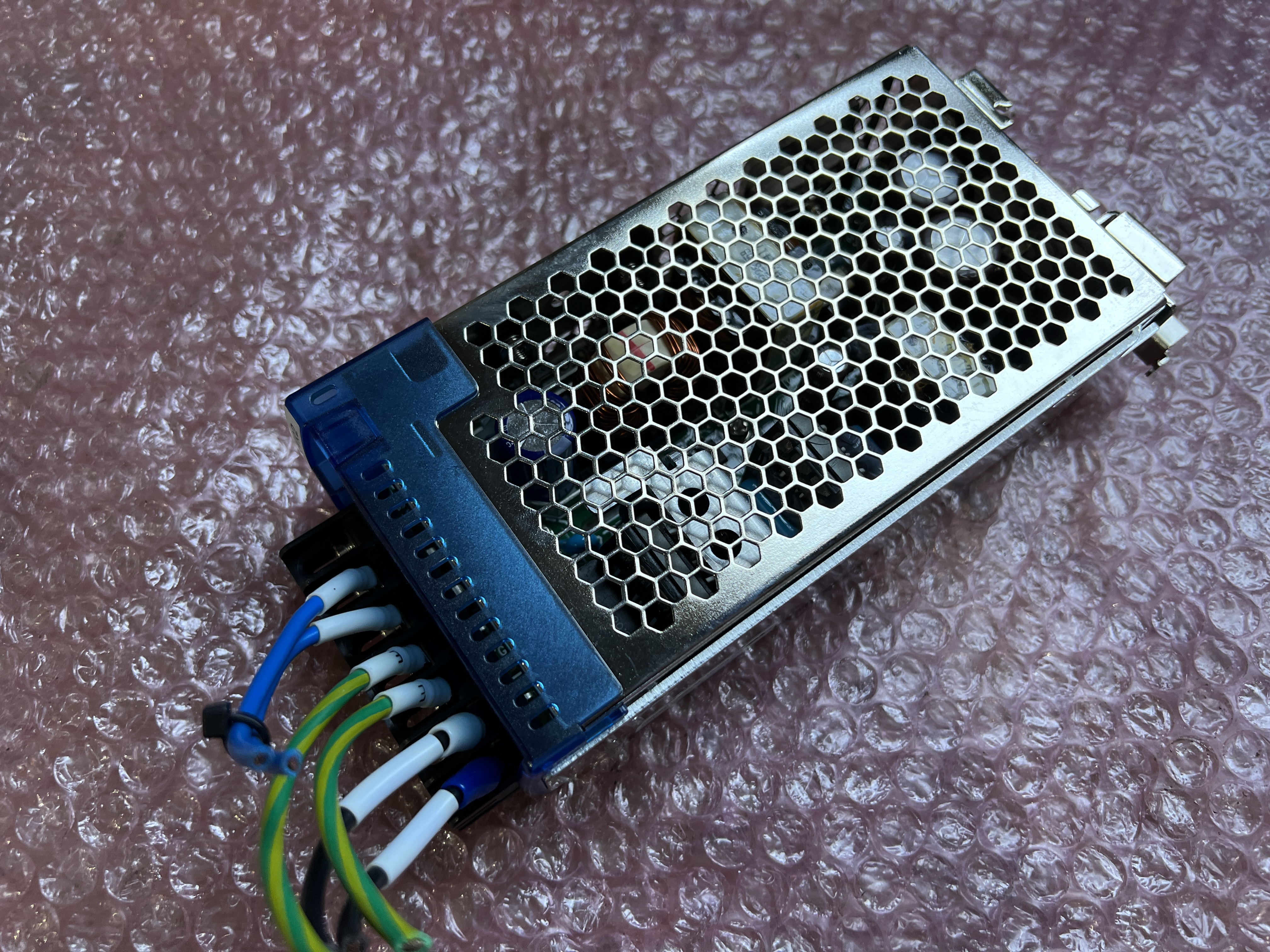 オムロン/OMRON スイッチングパワーサプライ 【スイッチングパワーサプライ】S8VM-15024CD