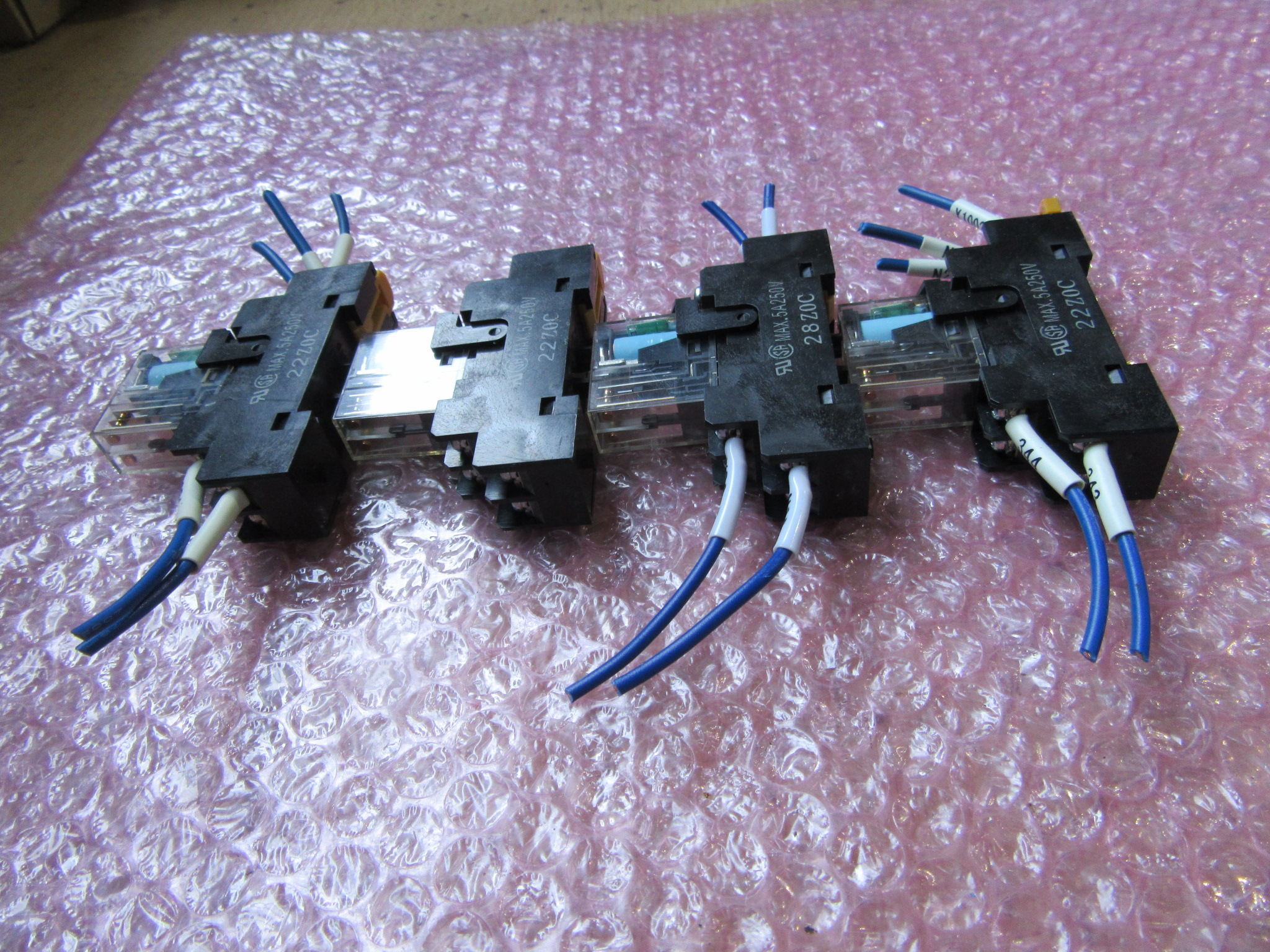 オムロン/OMRON ミニパワーリレー4個 G2R-2-SND(24V DC)