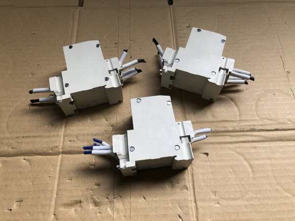 三菱/MITSUBISHI サーキットプロテクタ CP30-BA（1A,3A,5A）