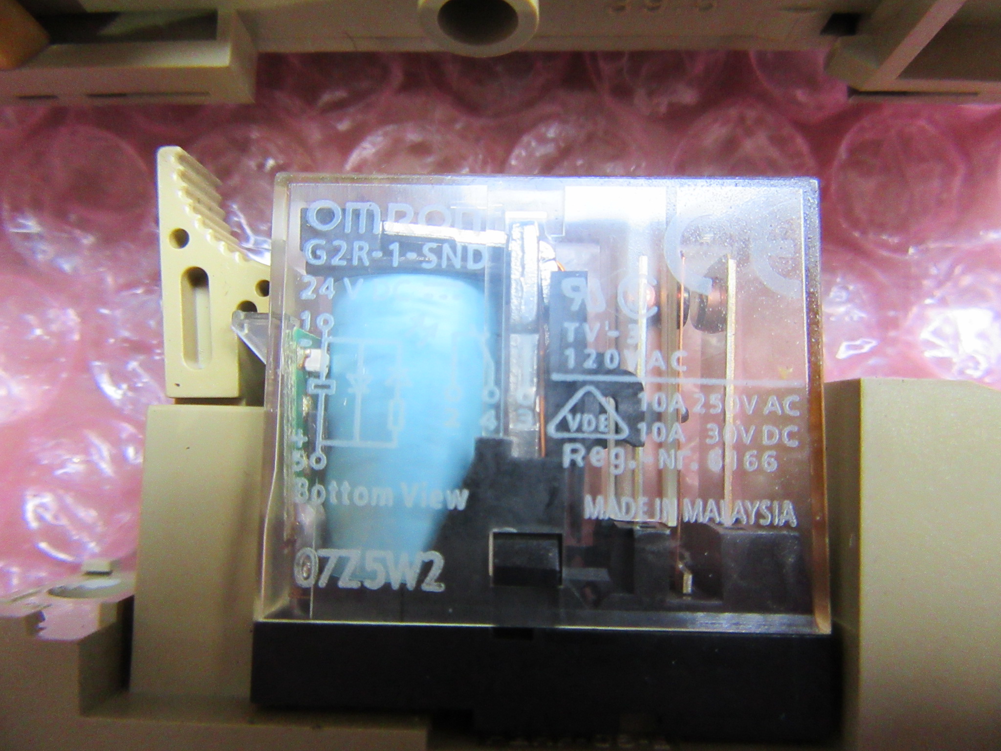 オムロン/OMRON ミニパワーリレー3個 G2R-1-SND(24VDC)