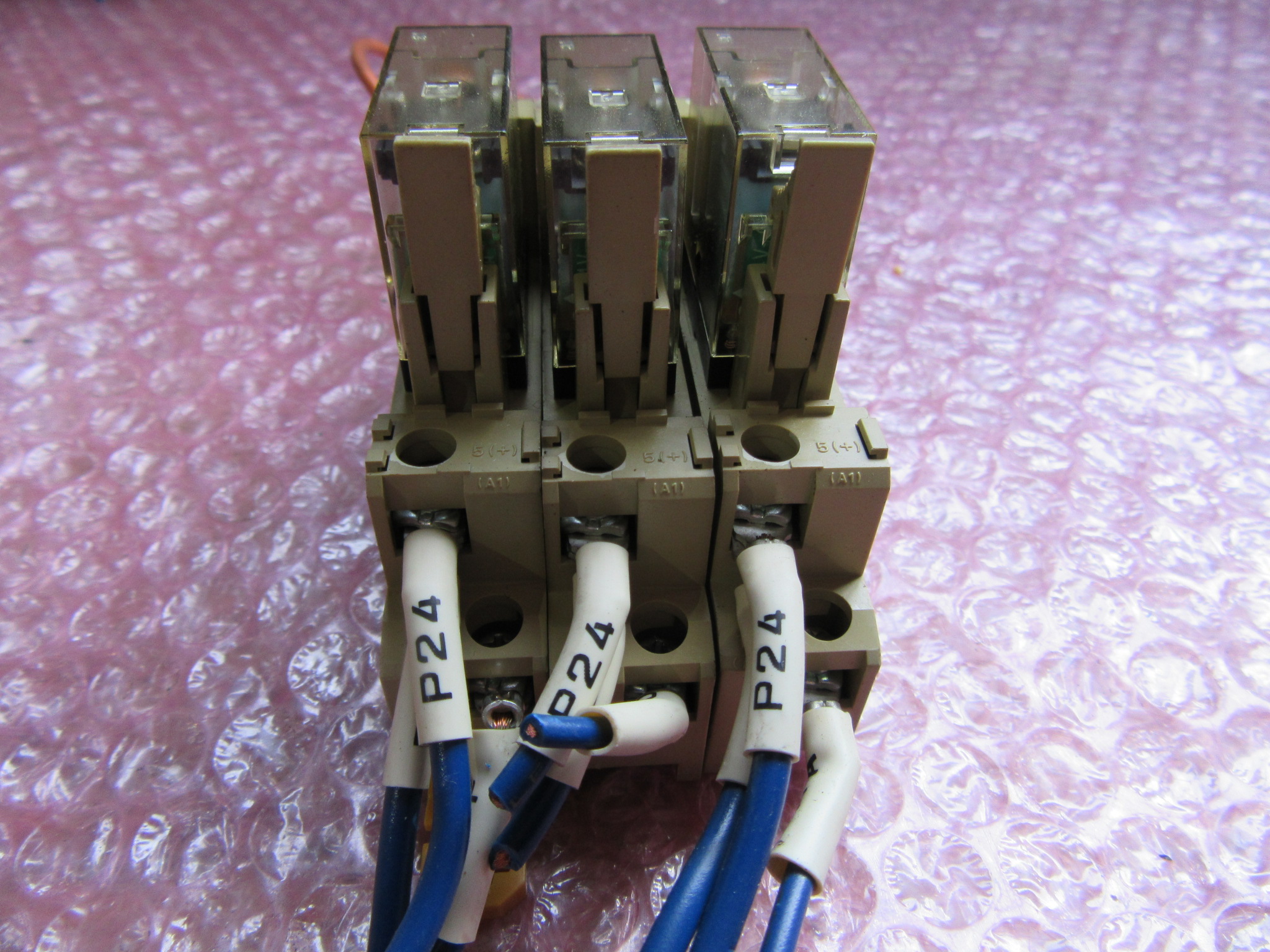 オムロン/OMRON ミニパワーリレー3個 G2R-1-SND(24VDC)