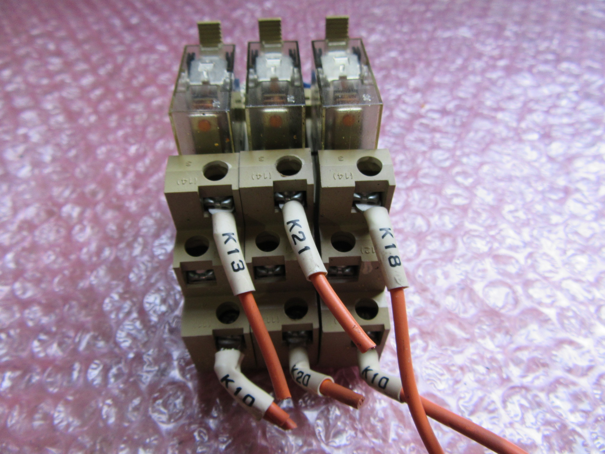 オムロン/OMRON ミニパワーリレー3個 G2R-1-SND(24VDC)