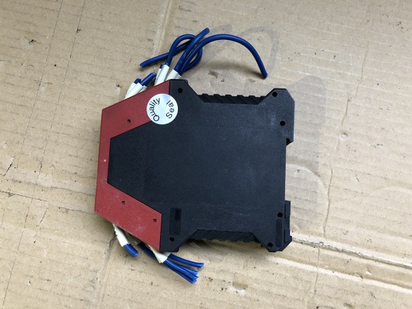 IDEC 安全リレーモジュール HR1S-AF5130B