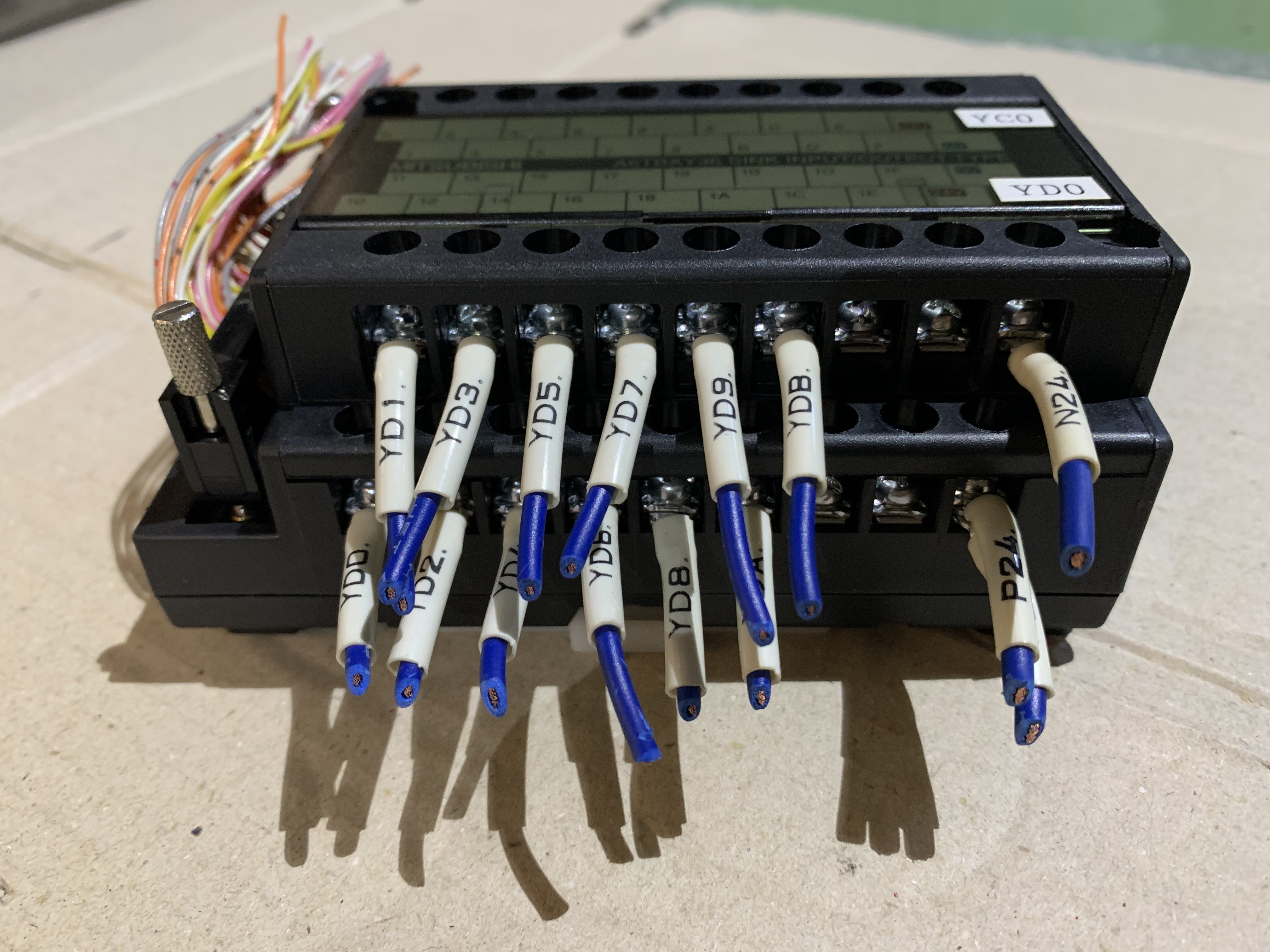 三菱/MITSUBISHI コネクタ端子台変換ユニット A6TBXY36