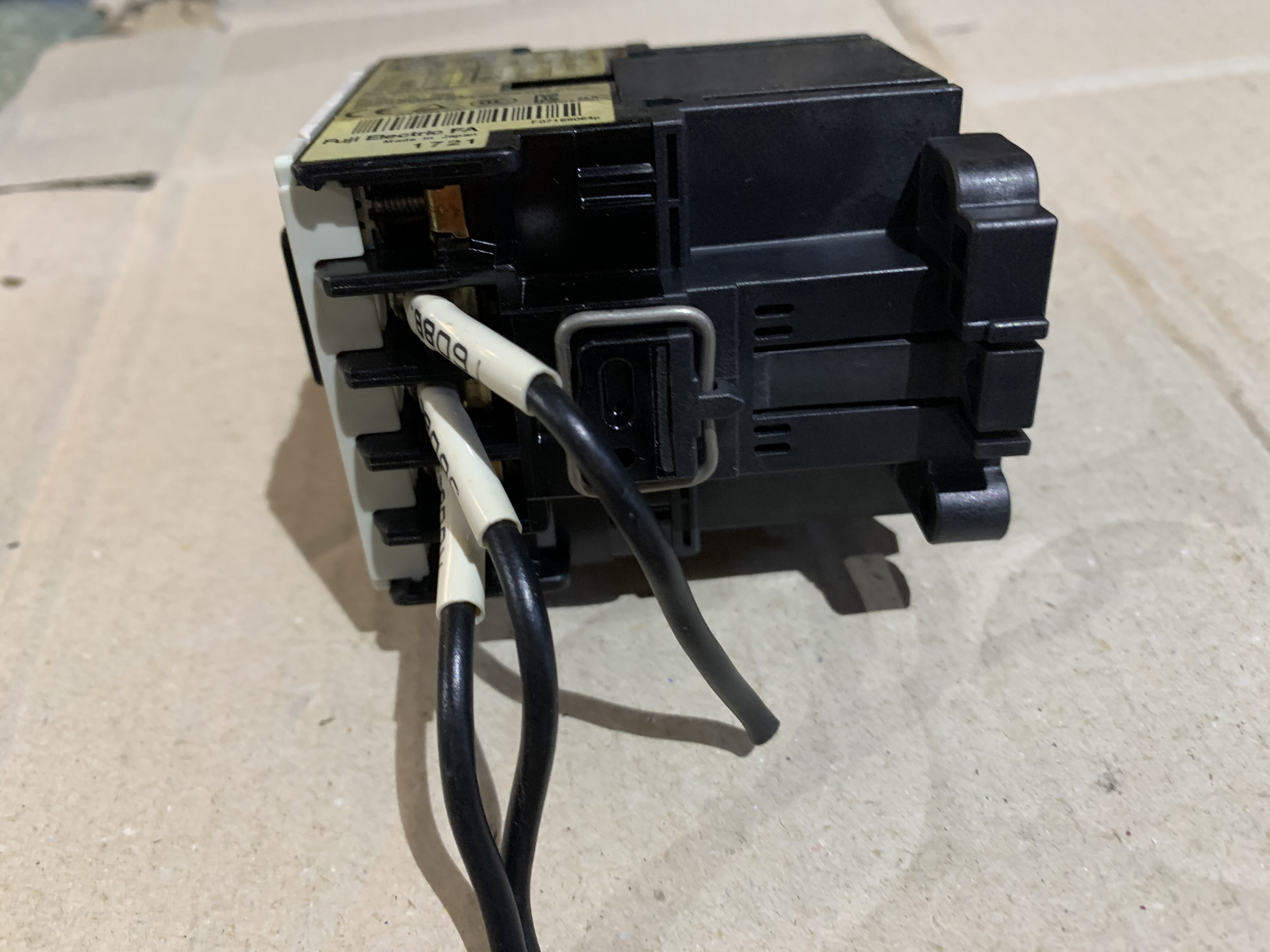 富士電機/FUJI ELECTRIC SCシリーズ電磁接触器 SC-05