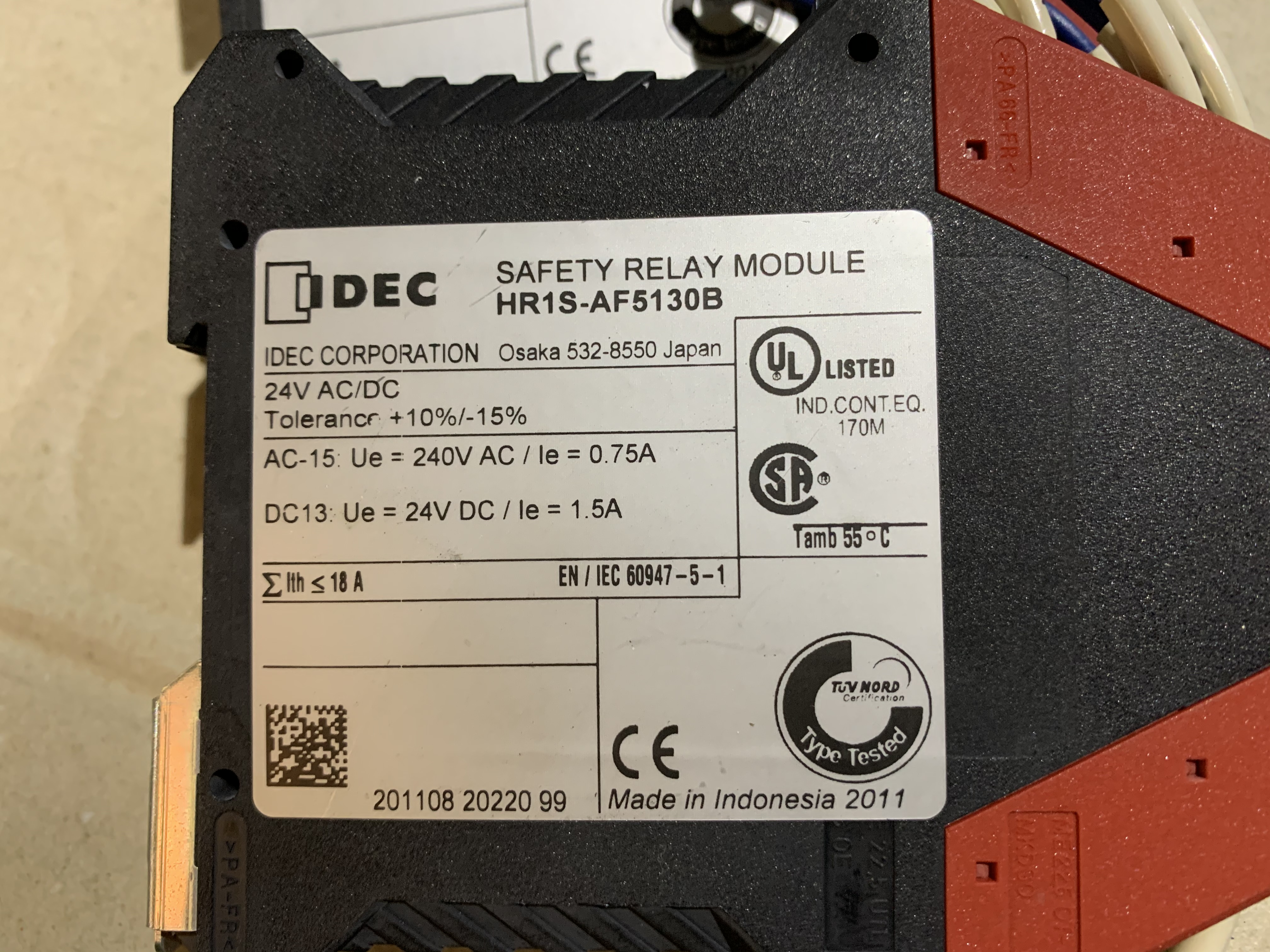 IDC 安全リレーモジュール HR1S-AF5130B (3個)