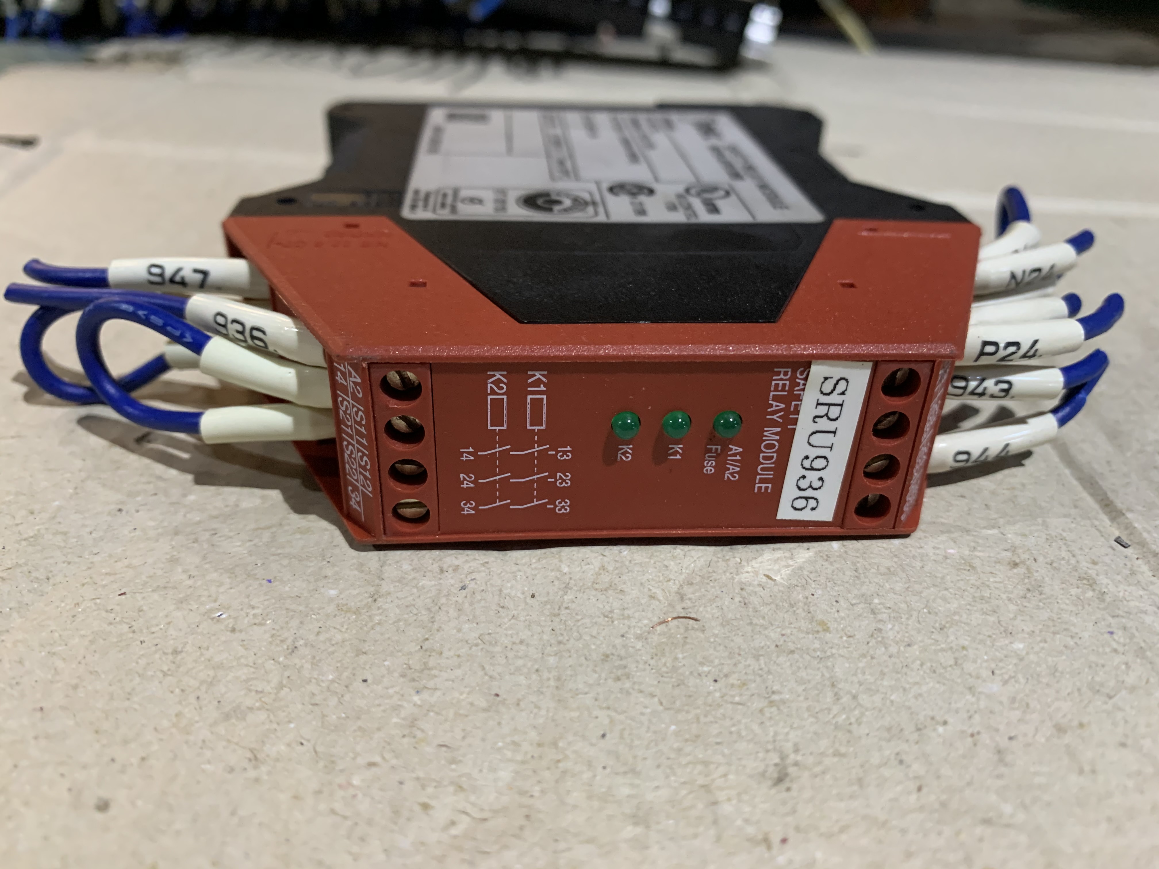 IDC 安全リレーモジュール HR1S-AF5130B