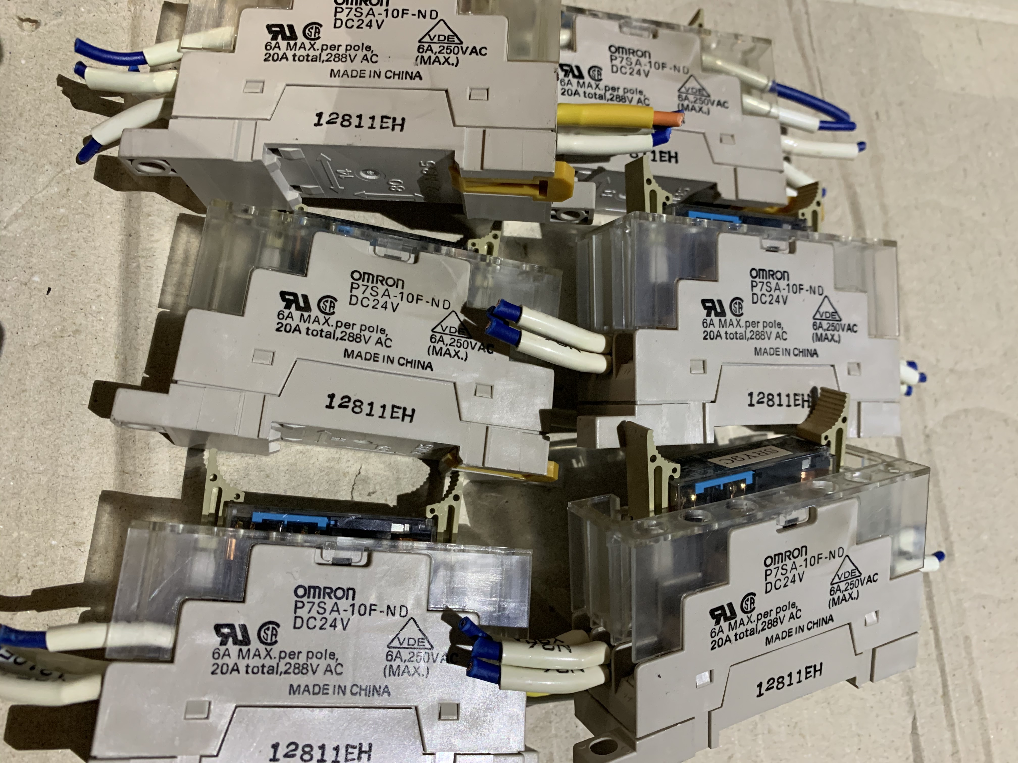 オムロン/OMRON セーフティリレーソケット P7SA-10F-ND DC24V (6個)
