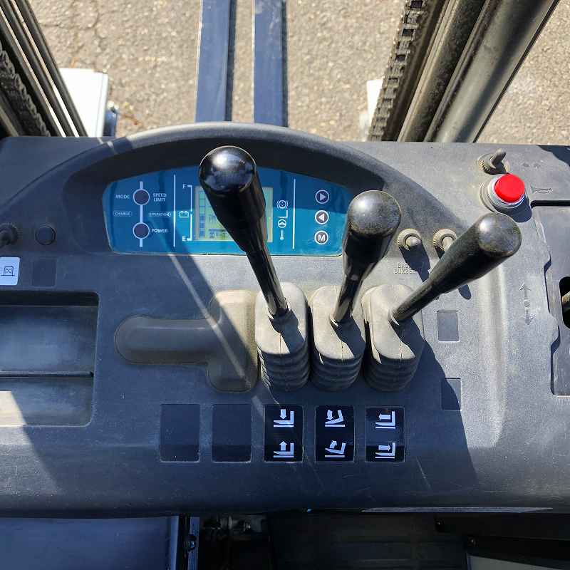 日産 1.3Tフォークリフト U01L13