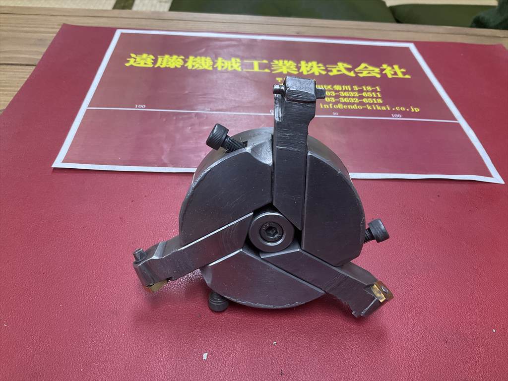  フェイスミル シャンク径32mm　3枚刃　1枚刃無し