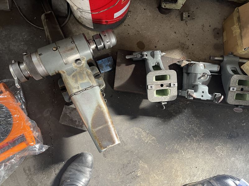 牧野フライス製作所 工具研削盤 C-40