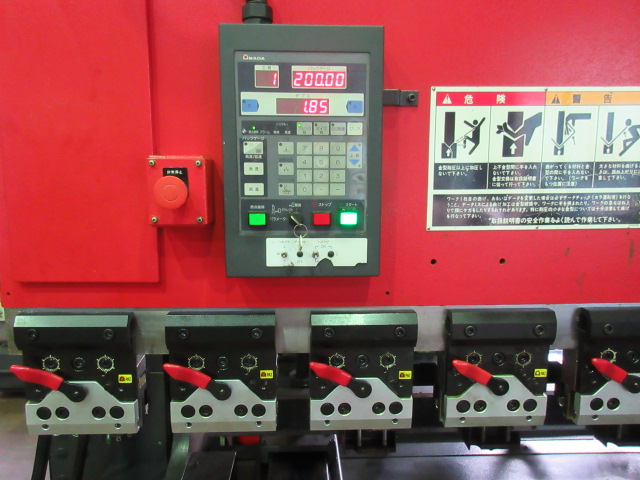 アマダ 2000mm油圧ベンダー FBDIII-5020LD
